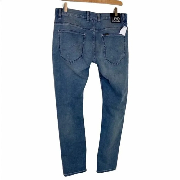 Lee Urban Riders NWT 32/31‎ distressed blue jeans w/camo inserts - Picture 2 of 7